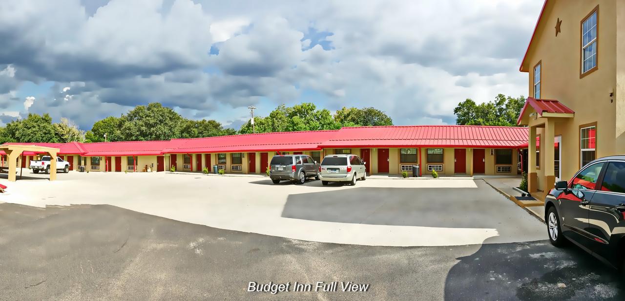 Budget Inn Hallettsville Exterior photo